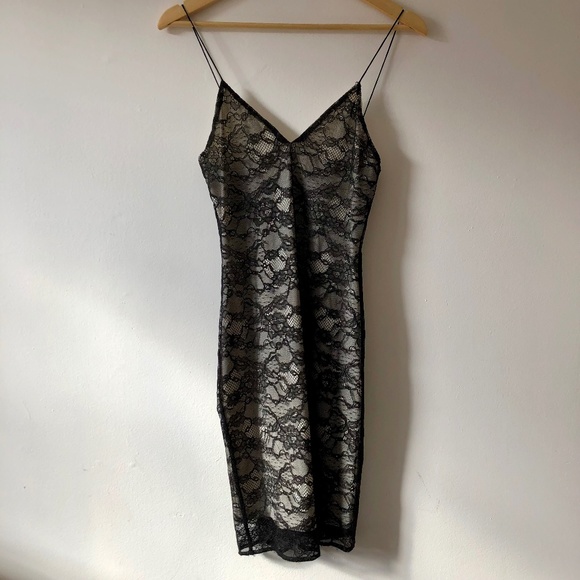 Alice + Olivia Dresses & Skirts - Alice + Olivia Stila Lace Dress In Black Antique